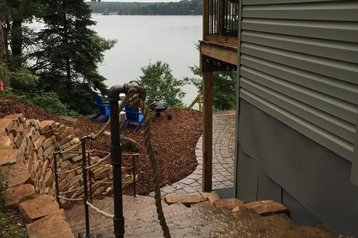 Lakefront Home 4 Bedroom 4 Bath Sleeps 12