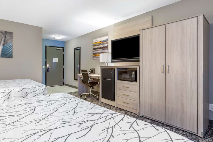 Room 14 of 25