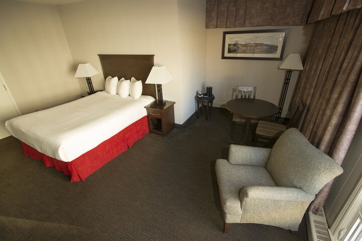 Room 21 of 36