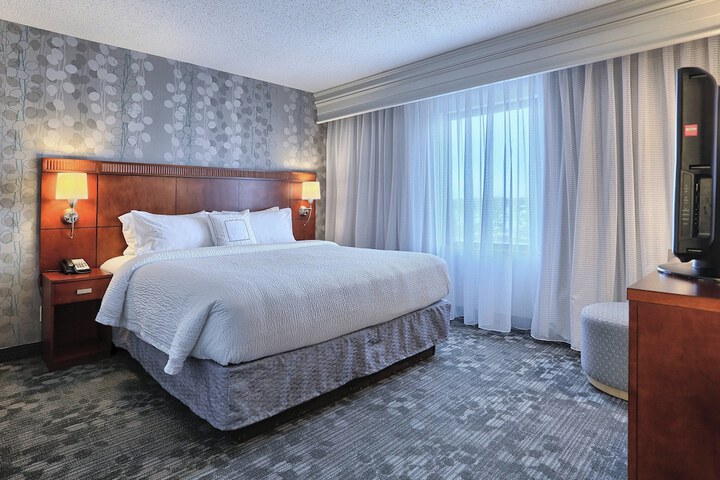 Courtyard by Marriott Harrisburg West / Mechanicsburg