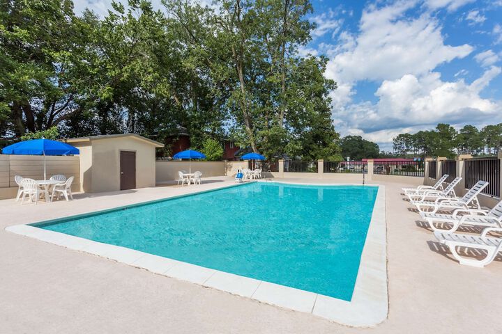 Pool 2 of 19