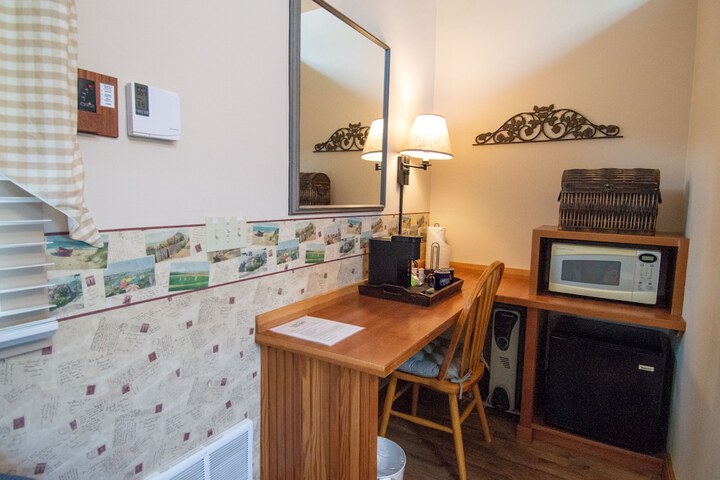 Room 44 of 125