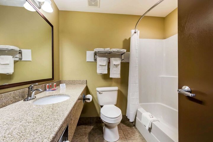Room 16 of 24