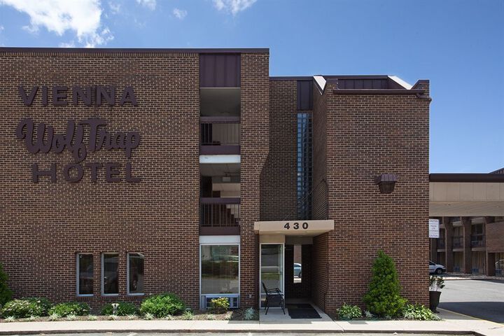 Vienna Wolf Trap Hotel / Tysons Corner