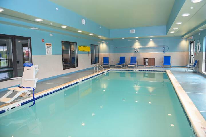 Pool 11 of 49