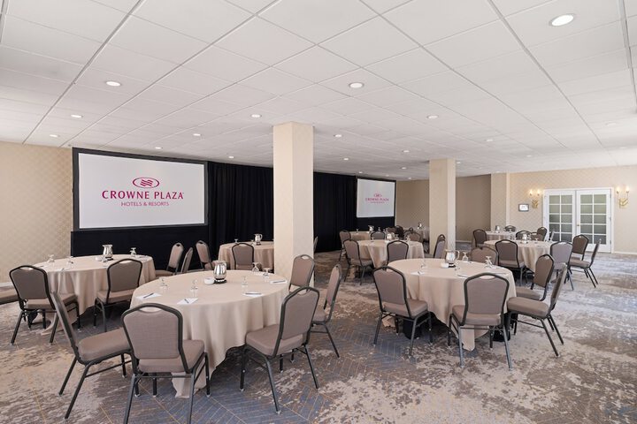 Crowne Plaza Phoenix - Chandler Golf Resort by IHG