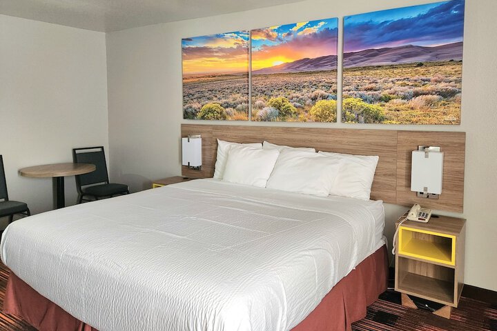 Room 32 of 42