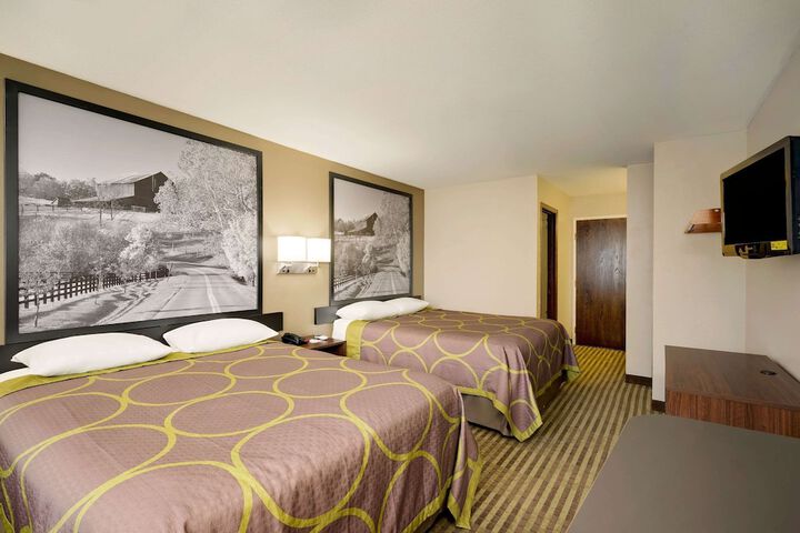 Room 22 of 33