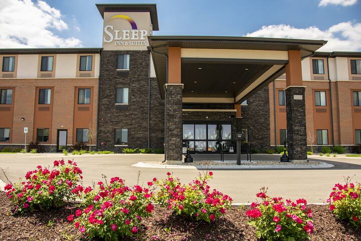 Sleep Inn & Suites Oregon - Madison