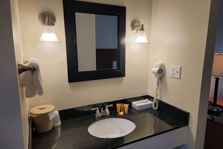 Room 44 of 72