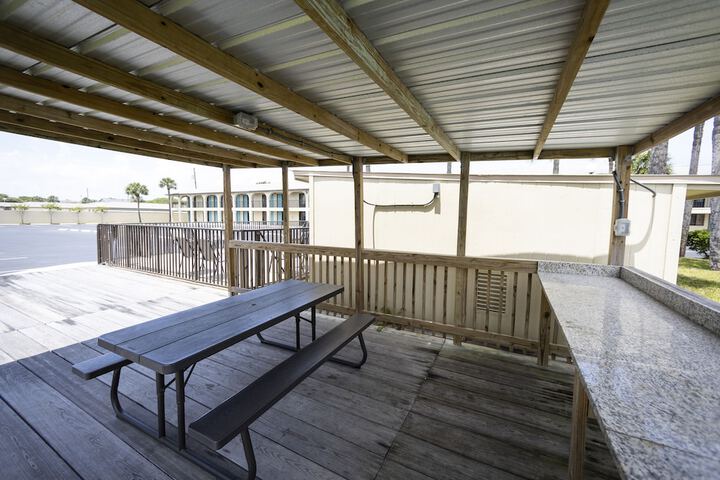Ocean Breeze Inn