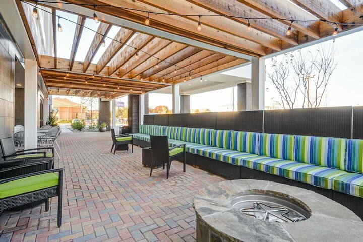 Terrace/Patio 33 of 38