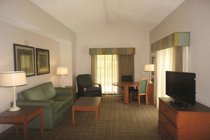 Room 28 of 58