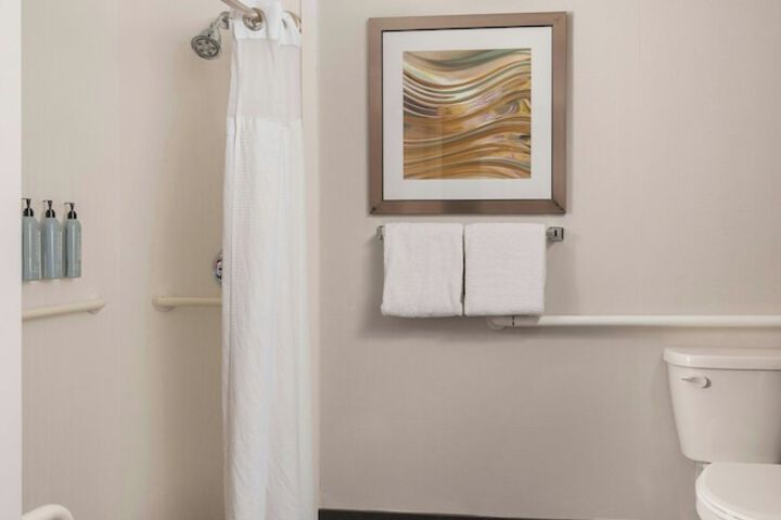 Courtyard by Marriott Dallas-Fort Worth / Bedford