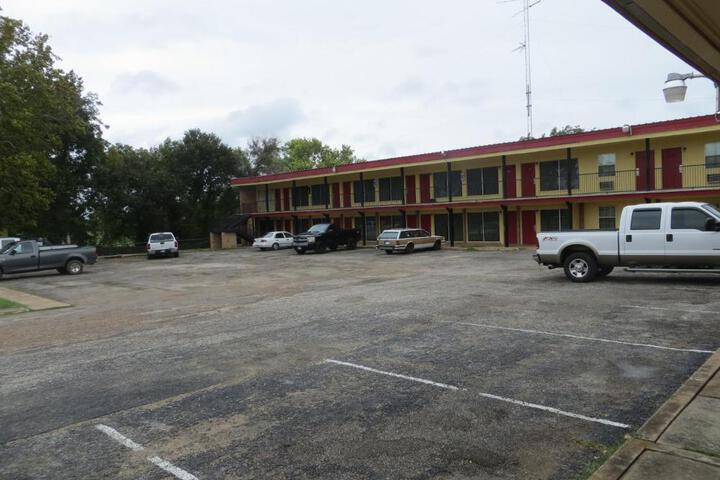 Cottonwood Inn