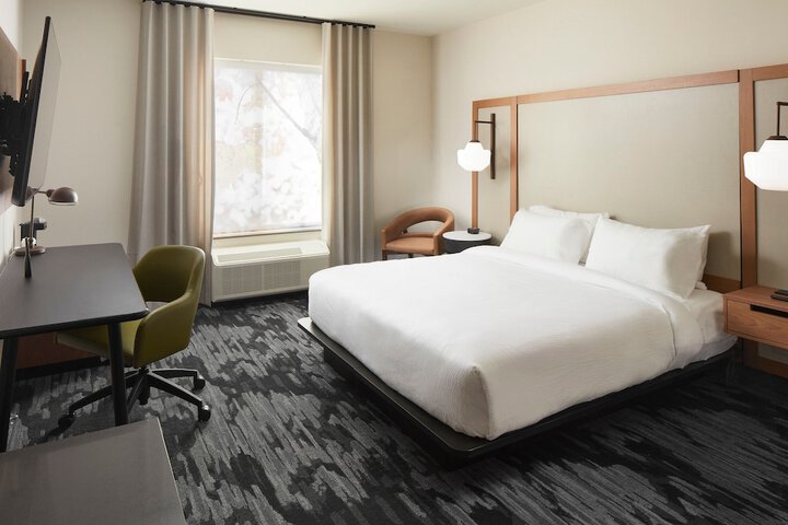 Room 8 of 22