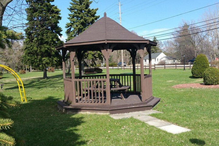 Property Grounds 19 of 22