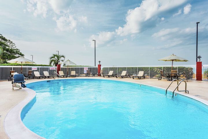 Pool 3 of 26