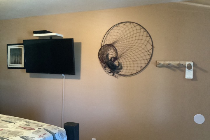 Room 121 of 200