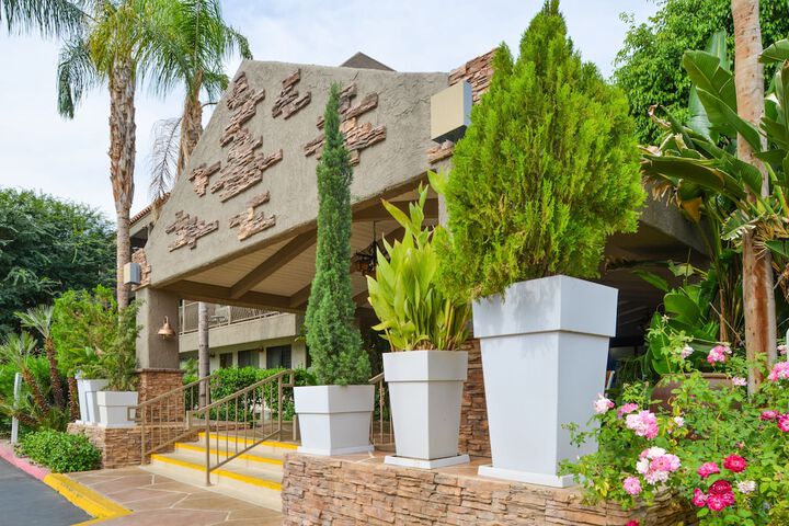 Hotel 8 of 58