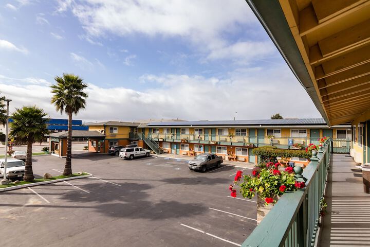 Hotel 4 of 32