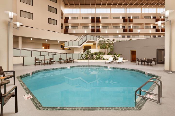 Pool 4 of 70