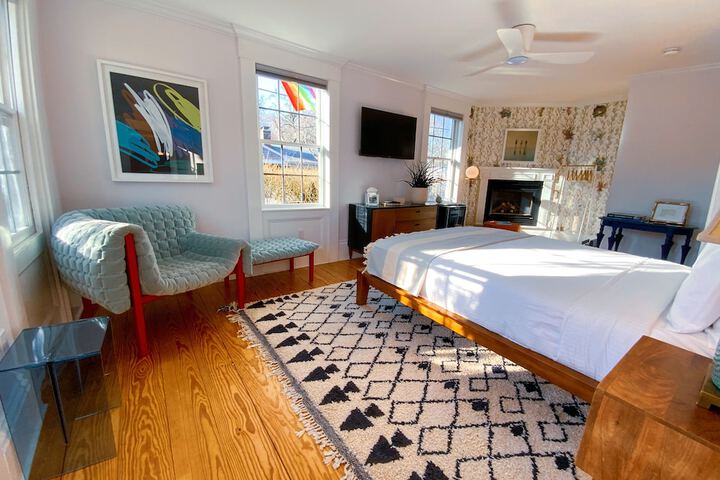 Room 53 of 68