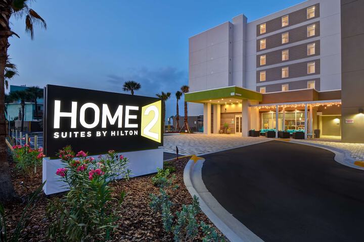 Hotel 5 of 67