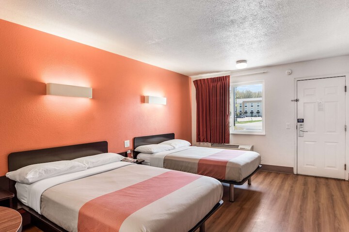 Room 14 of 29