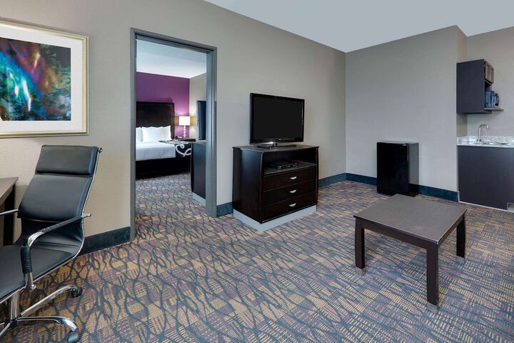 La Quinta Inn & Suites by Wyndham Jourdanton - Pleasanton