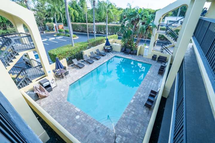 Pool 4 of 43