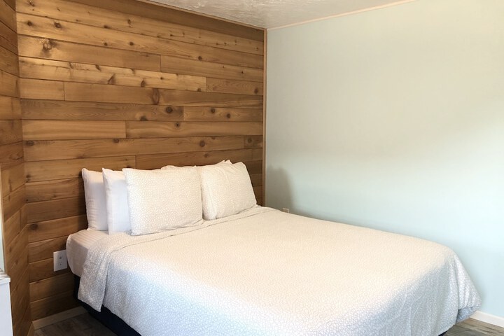 Room 93 of 101