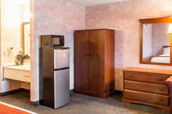 Room 12 of 49