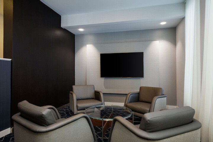 Hotel Interior 11 of 40