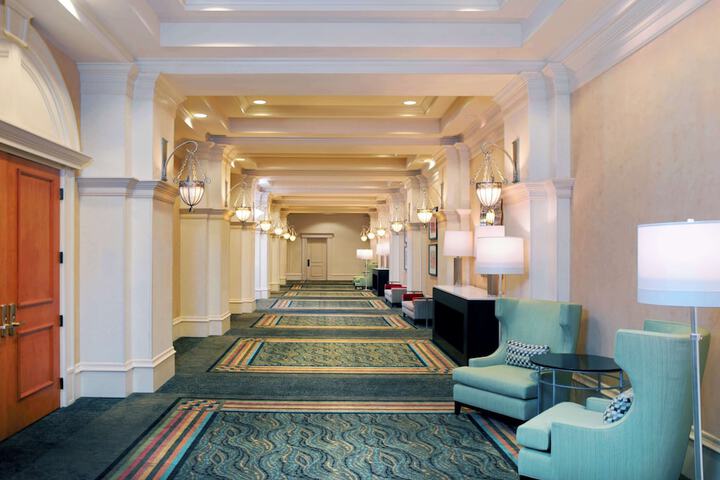 Hilton Naples