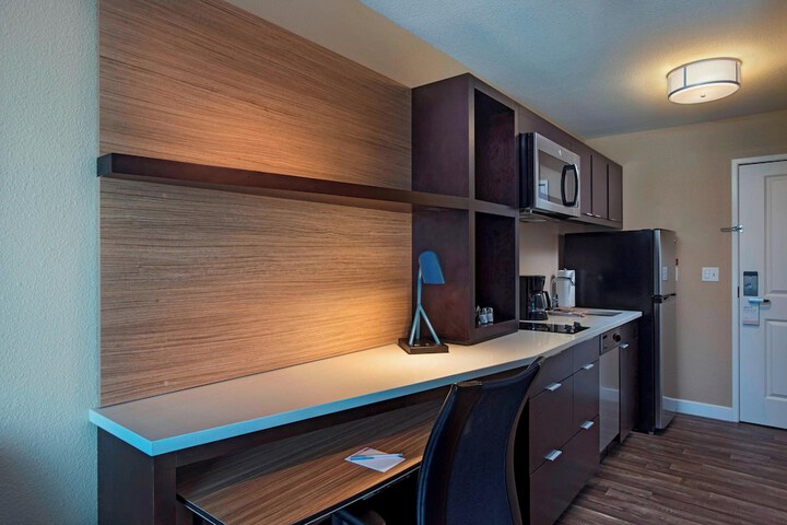 Room 8 of 21