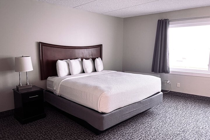 Room 36 of 65