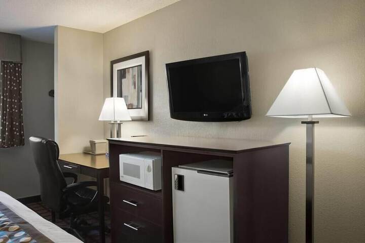Fairview Inn & Suites Whitewater
