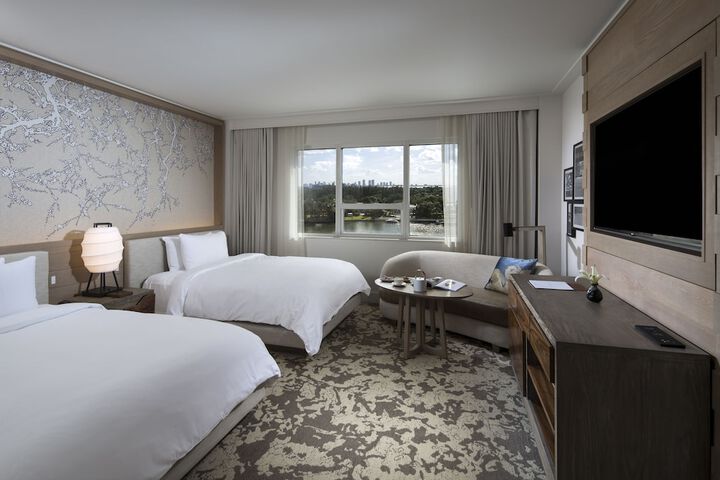 Room 103 of 189