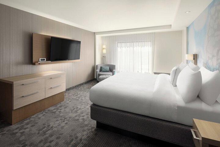 Room 22 of 36