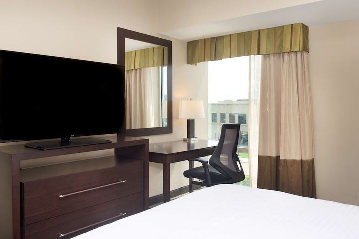 Room 21 of 33