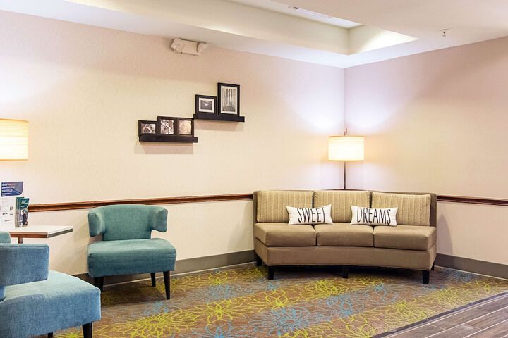 Hotel Interior 8 of 52