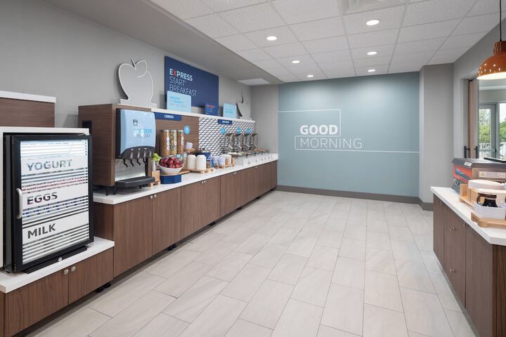 Holiday Inn Express Miami Airport Blue Lagoon Area by IHG