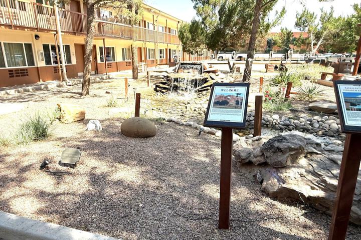 Navajo Nation Inn