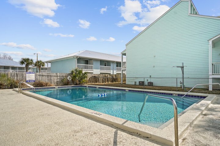 Pool 11 of 145