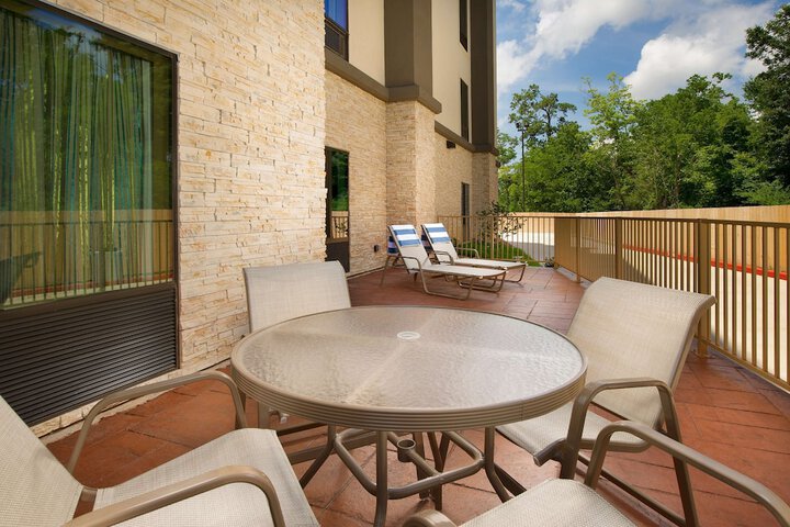 Terrace/Patio 42 of 43