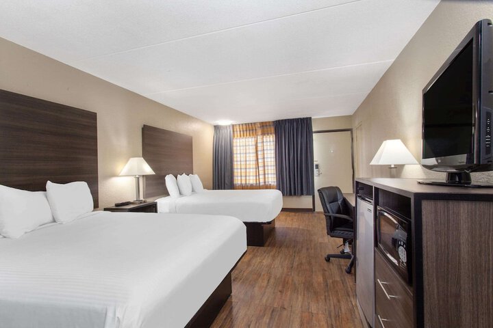 Room 18 of 39