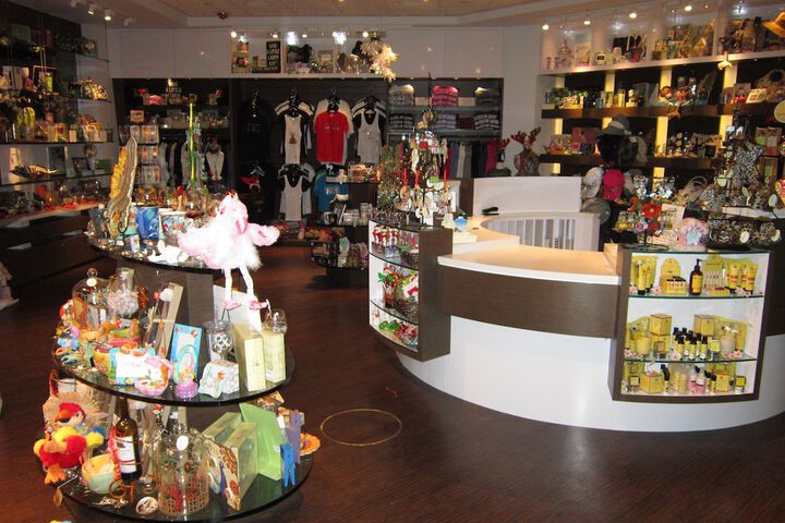 Gift Shop 50 of 50