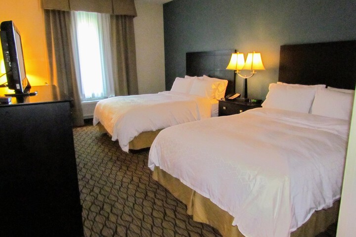 Holiday Inn Express Hotel & Suites Cadillac by IHG