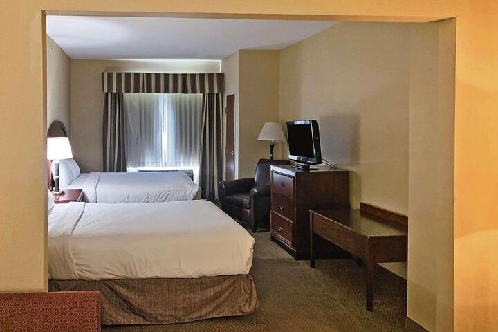 Spark by Hilton Catoosa Tulsa
